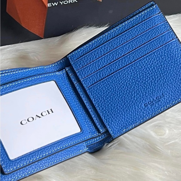C6698 - Coach Men’s 3-in-1 Wallet - Picture 7 of 8